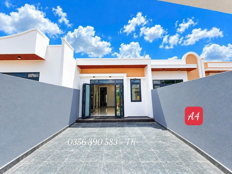 Bán nhà phố mặt tiền 135m² giá 1 tỷ 450 triệu, Long Khánh, Đồng Nai