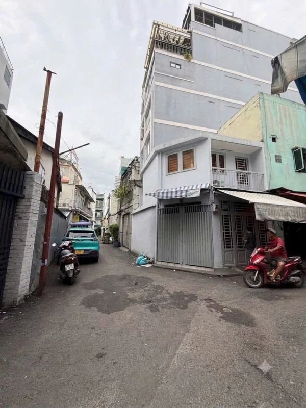 Bán nhà hẻm xe hơi 27m² 2 PN Hoàng Hoa Thám, Bình Thạnh