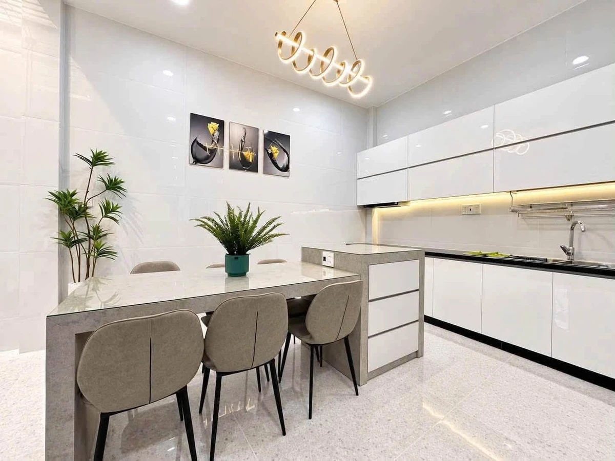 Bán nhà hẻm ô tô 4 tầng ~50m2 đường Âu Cơ, Tân Bình, giá 8 tỷ - Ảnh thu nhỏ 3
