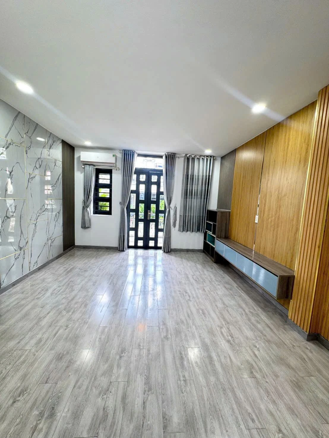 Bán nhà 4PN Hiệp Thành 52m², 5,63 tỷ, full nội thất - Ảnh 1