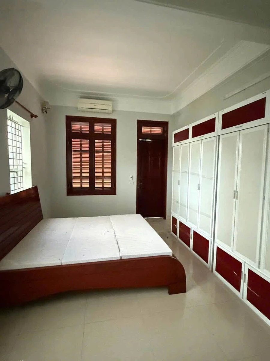 Bán nhà 3 tầng mặt tiền kinh doanh Hoàng Phan Thái, 150m2 - Ảnh thu nhỏ 5