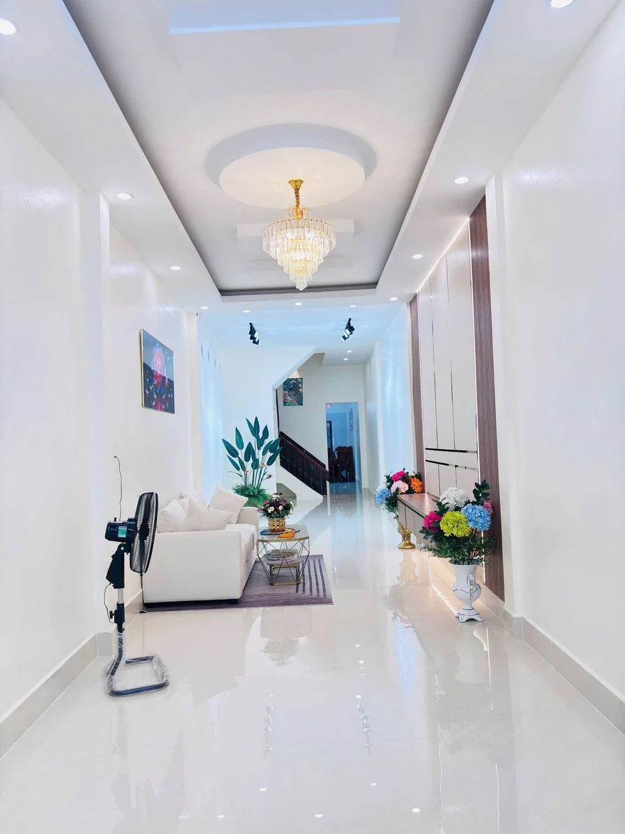 Bán nhà mặt tiền 4PN Huỳnh Tịnh Của, Rạch Giá, 97m² - 2.6 tỷ - Ảnh 1