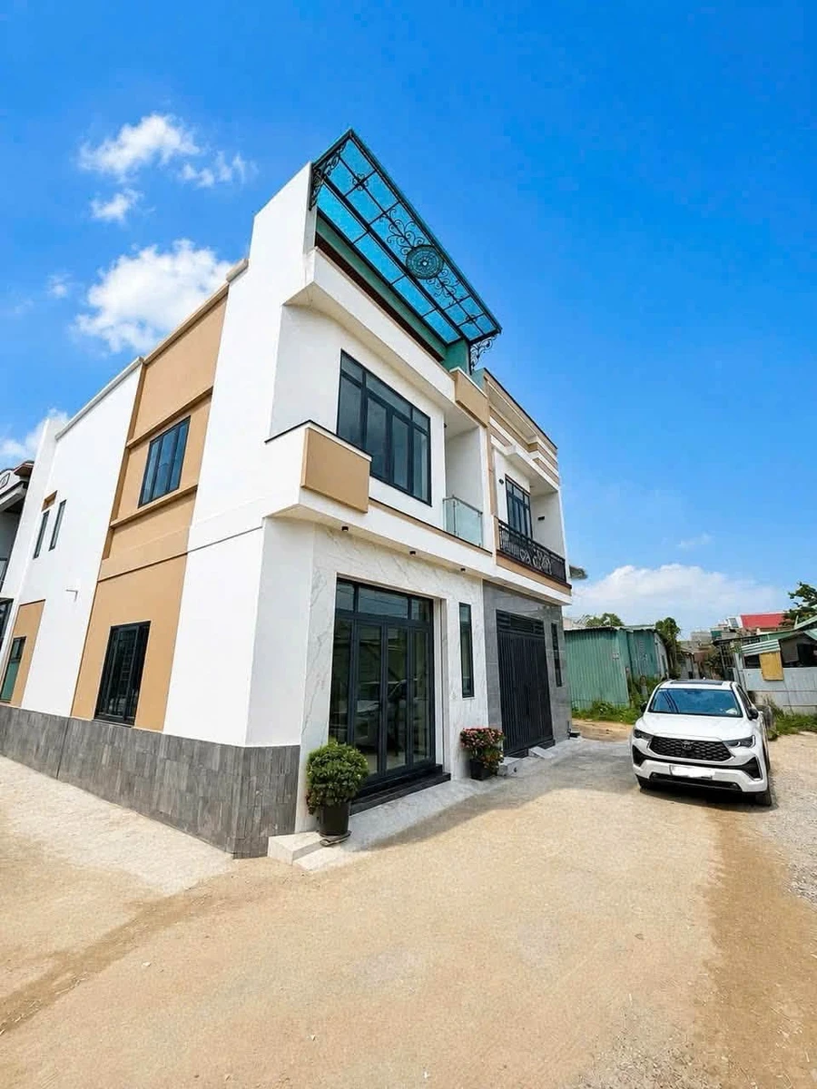 Bán nhà góc 2 mặt tiền 140m2, 3 phòng ngủ tại Biên Hòa, Đồng Nai - Ảnh 1