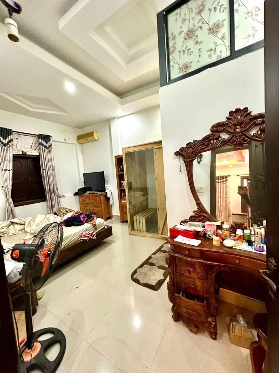 Nhà 2 mặt tiền 6 phòng ngủ, 250m² Biên Hòa, 9 tỷ - Ảnh thu nhỏ 2