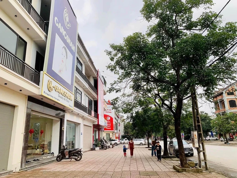 Bán nhà mặt phố Nguyễn Thái Học 112,8m² 4 tầng có thang máy Nghệ An