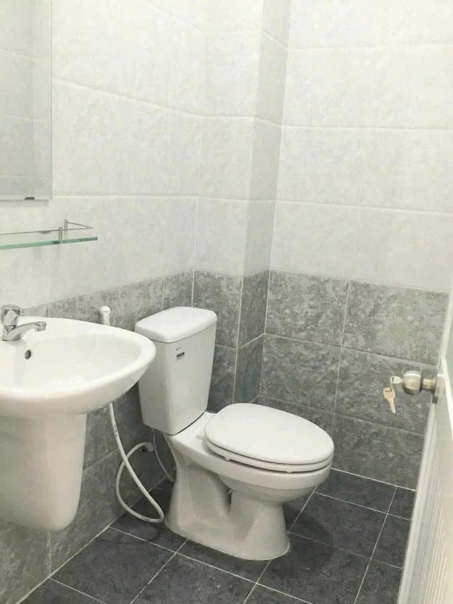 Bán nhà Q.4 40m2, 2 phòng ngủ, 3.6 tỷ - Ảnh thu nhỏ 4
