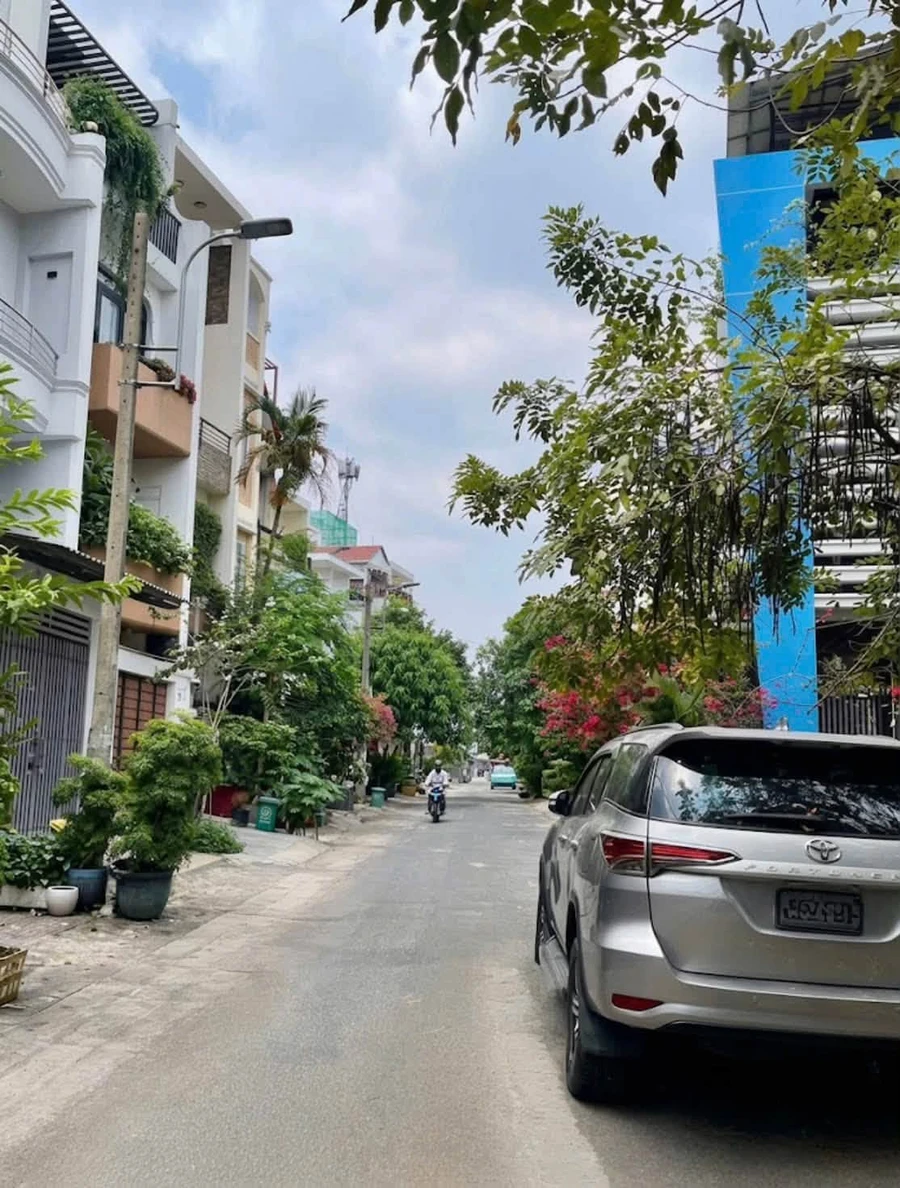 Bán nhà 3 tầng hẻm ô tô 85m2 Phan Huy Ích, Gò Vấp, giá 10,1 tỷ - Ảnh thu nhỏ 2