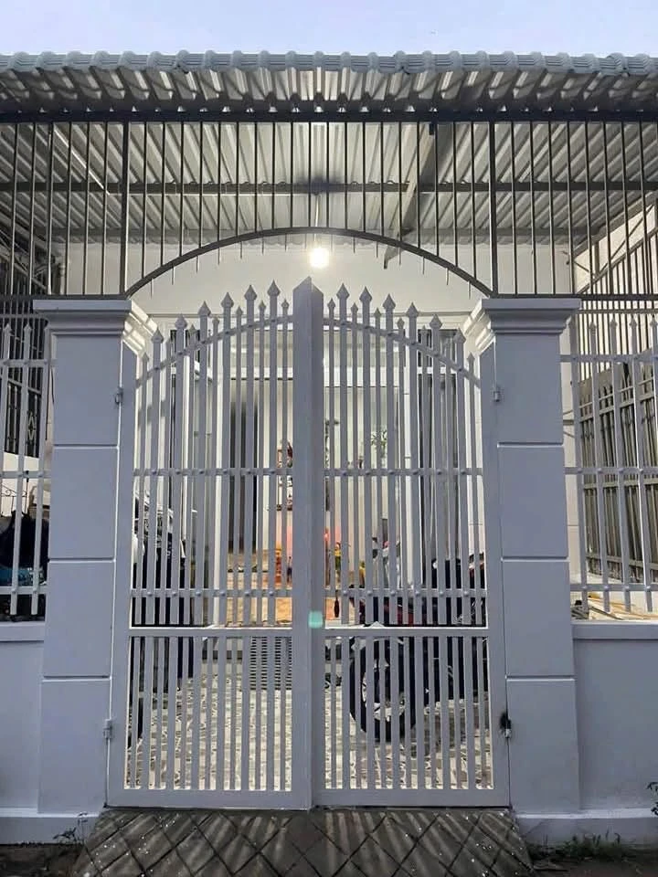 Bán nhà phố Phan Thiết 100m2, 2 PN, 1 tỷ 850 triệu - Ảnh thu nhỏ 2