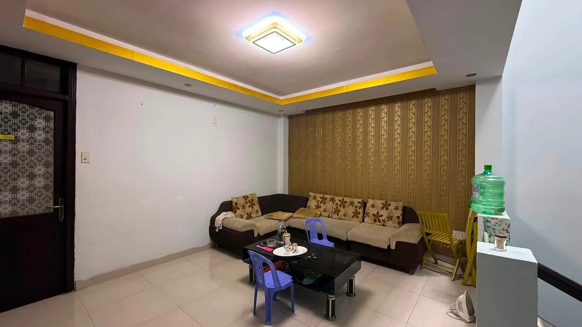 Bán nhà mặt tiền đường Bế Văn Đàn 75m2, 3 tầng, 4 phòng ngủ, giá 7,6 tỷ - Ảnh thu nhỏ 4