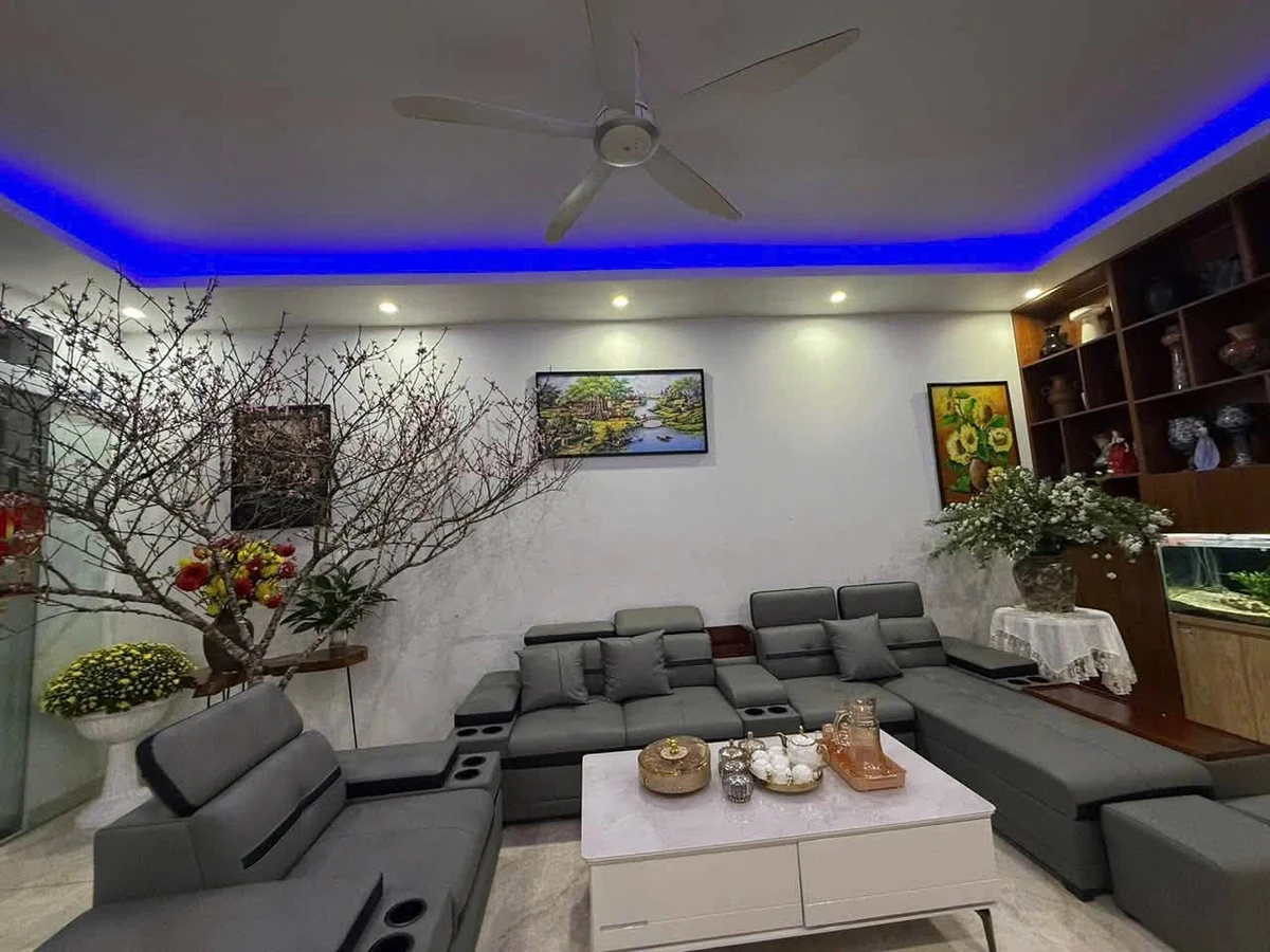 Bán nhà phố 4PN 100m² mặt ngõ thông Nguyễn Văn Linh 6 tỷ - Ảnh thu nhỏ 3