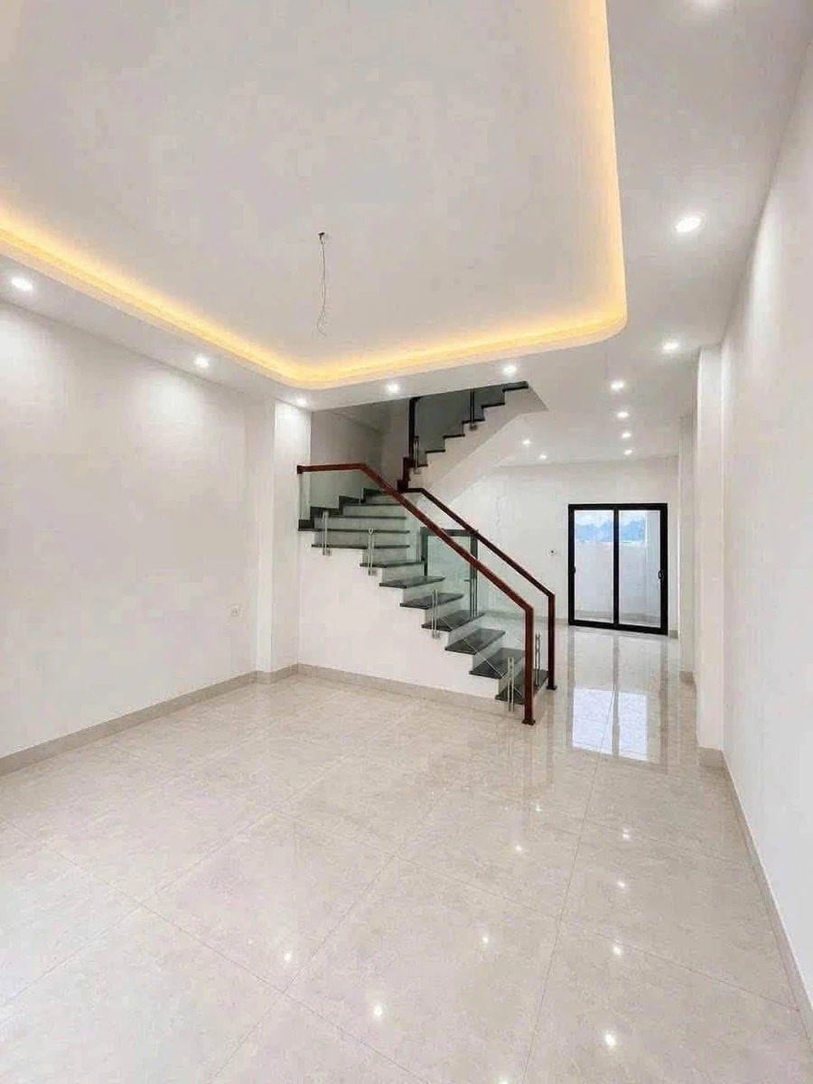 Bán nhà 3 tầng 51,4m2 sau Công an tỉnh, Cột 8, Hạ Long, Quảng Ninh - Ảnh thu nhỏ 2