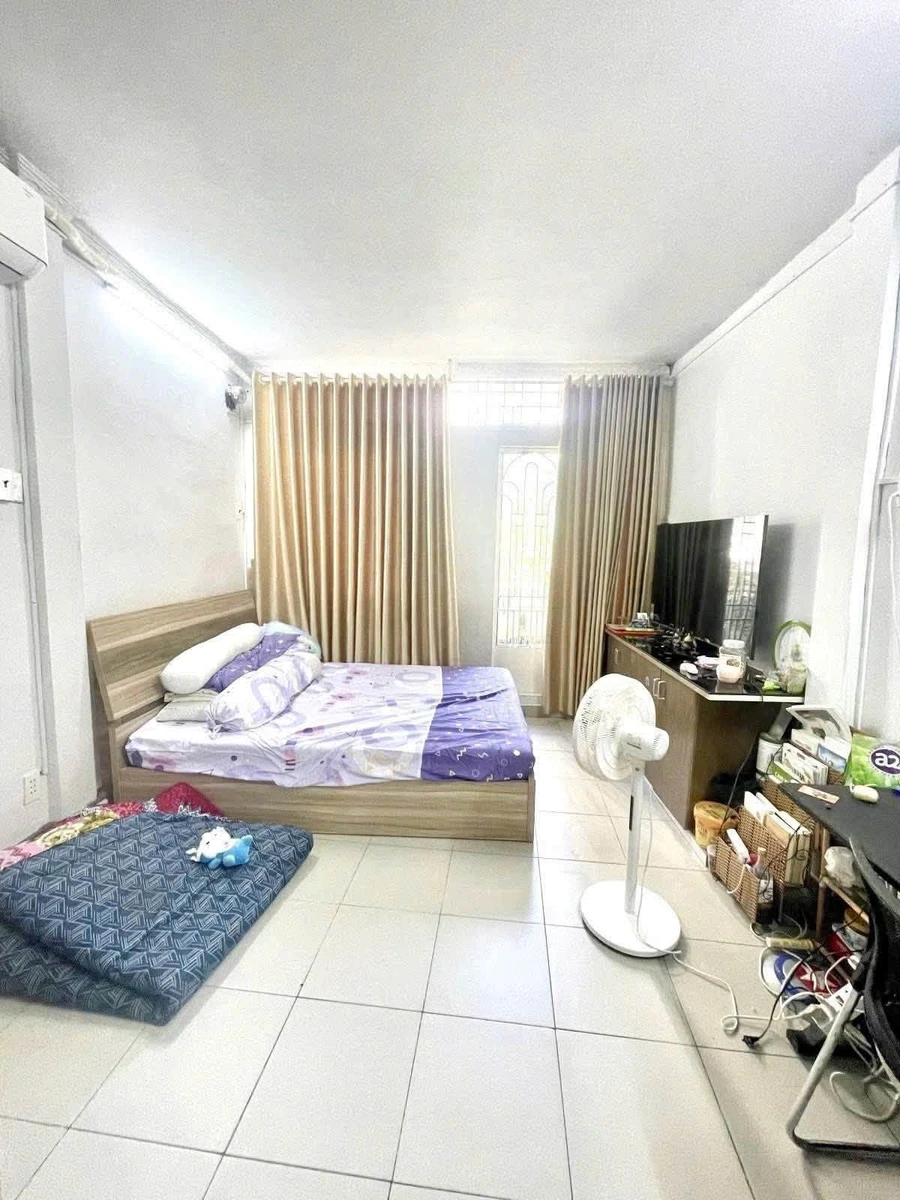 Bán nhà hẻm xe hơi Cách Mạng Tháng Tám, Phường 13, Quận 10, 4x11m, 2 tầng, 6,8 tỷ - Ảnh thu nhỏ 4