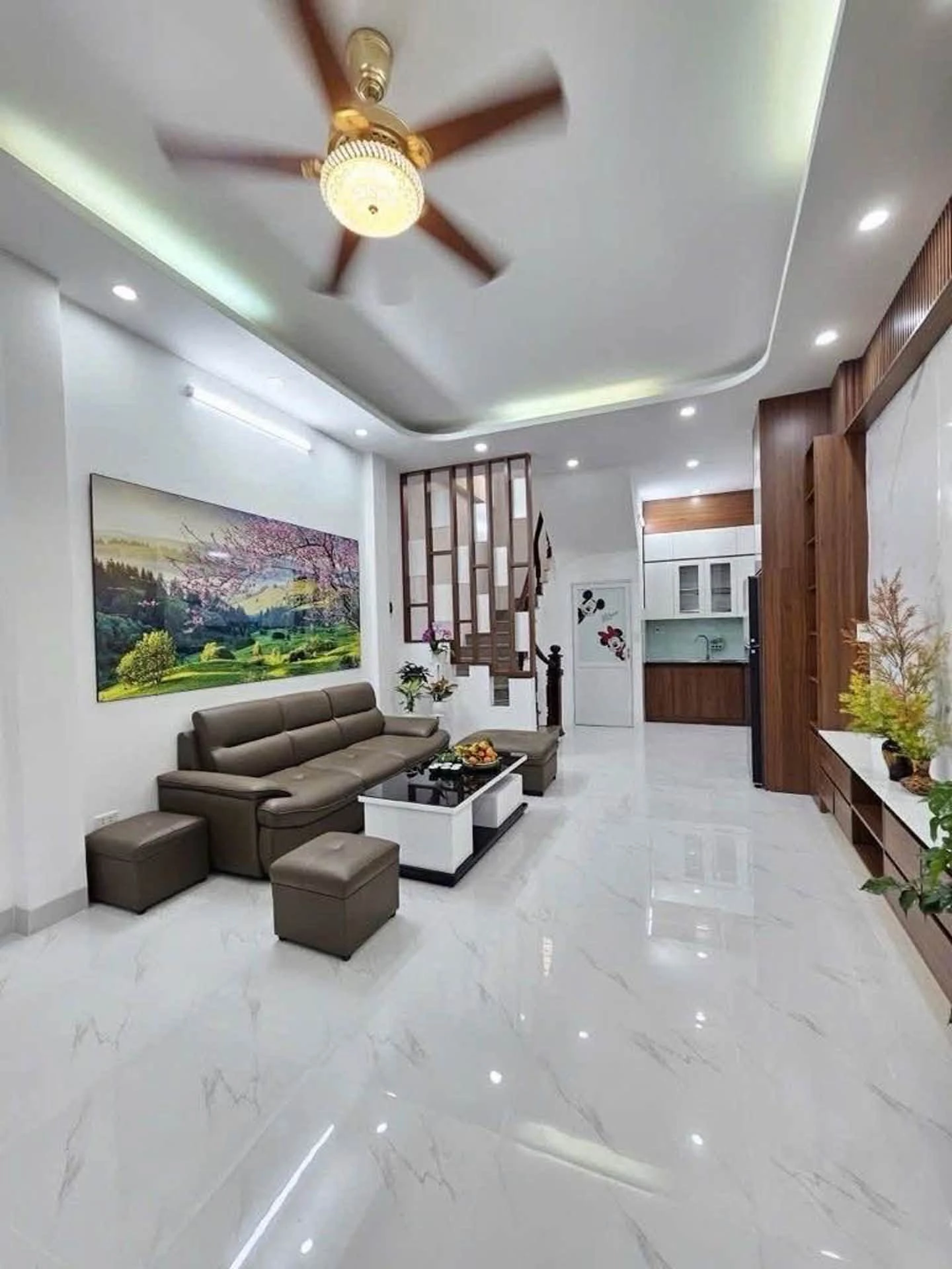 Bán nhà 4 tầng Hoàng Quốc Việt Cầu Giấy, 50m², 11,5 tỷ - Ảnh 1