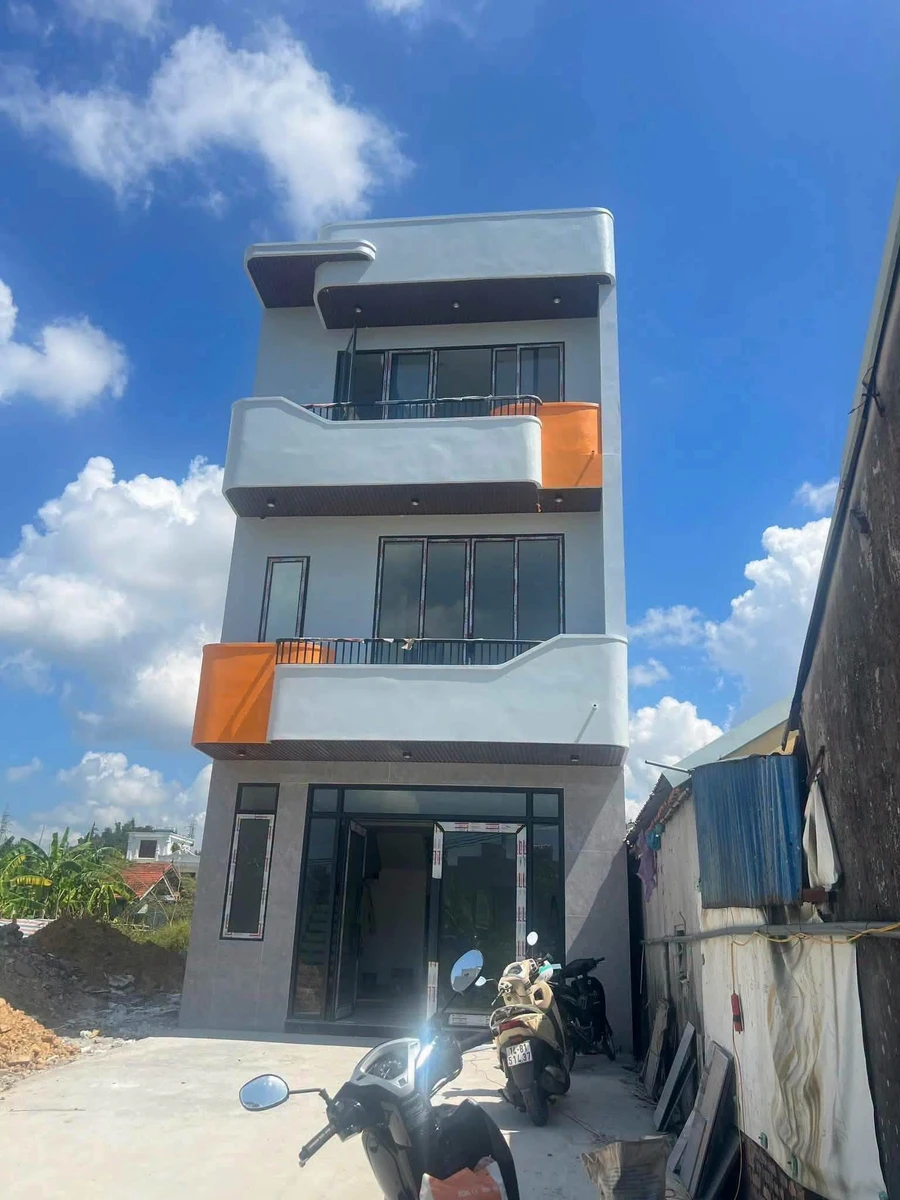 Bán nhà 3 tầng 172m2 Cao Thắng 3,75 tỷ - Ảnh 1