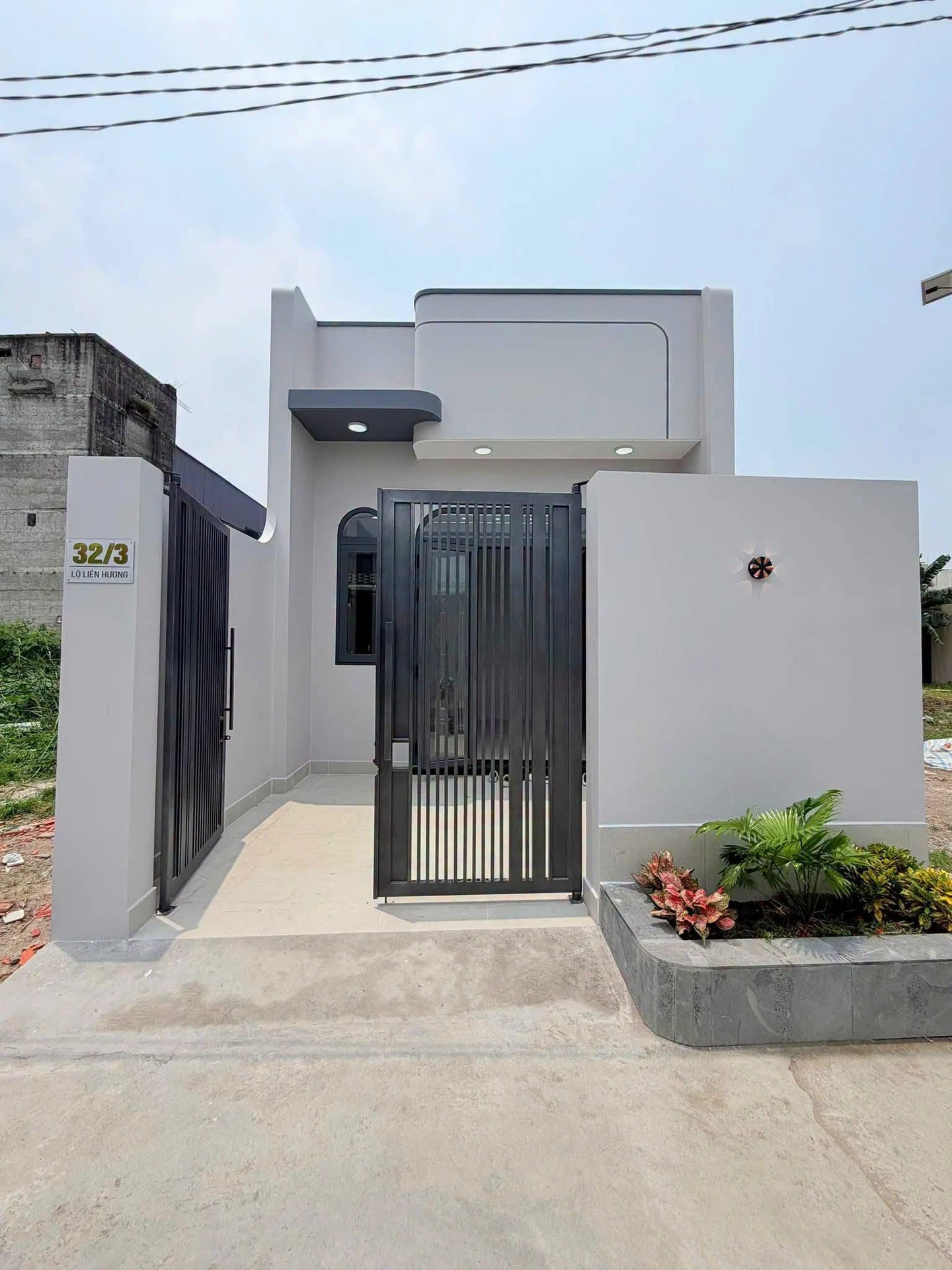 Bán nhà hiện đại 2PN Rạch Giá 109m² giá 1 tỷ 950 triệu - Ảnh 1