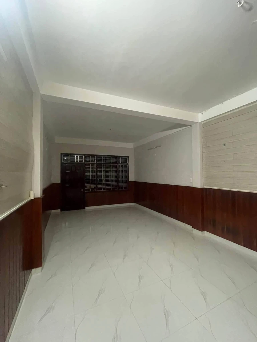 Cho thuê nhà 3 tầng 3PN 80m² đường Ỷ Lan Quy Nhơn - Ảnh thu nhỏ 3