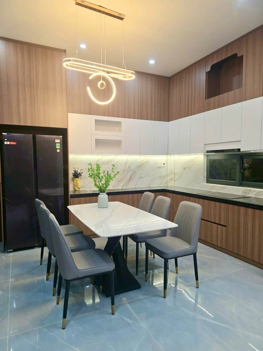 Bán nhà 87m² 3 tầng 3 PN kiệt Tôn Đản gần 5 tỷ - Ảnh 1