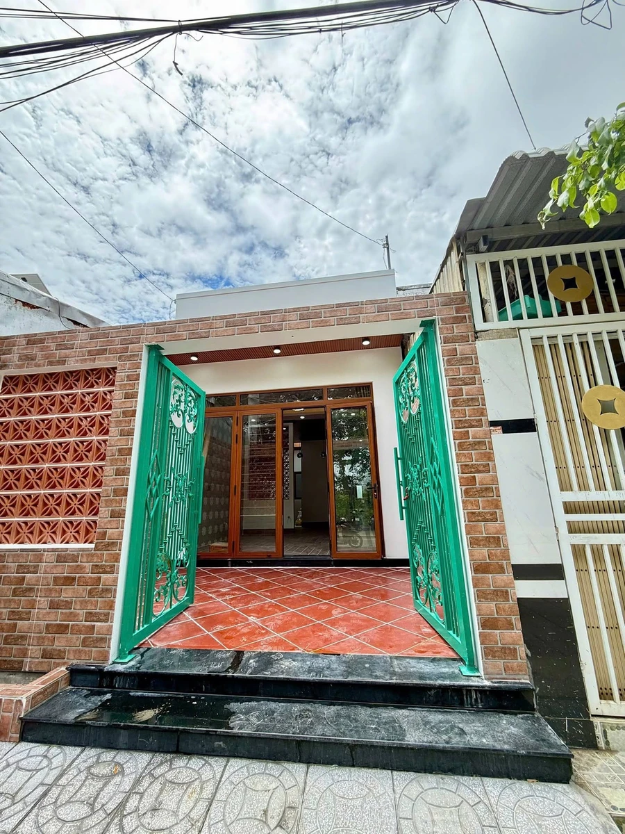 Bán nhà mặt tiền Lê Quang Định, Rạch Giá, 100.8m2, 2.05 tỷ - Ảnh thu nhỏ 2