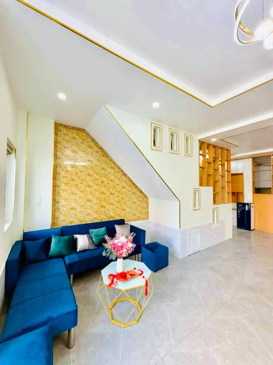 Bán nhà mặt tiền Dĩ An 117,2m², 3 phòng ngủ, gần KCN Sóng Thần - Ảnh 1