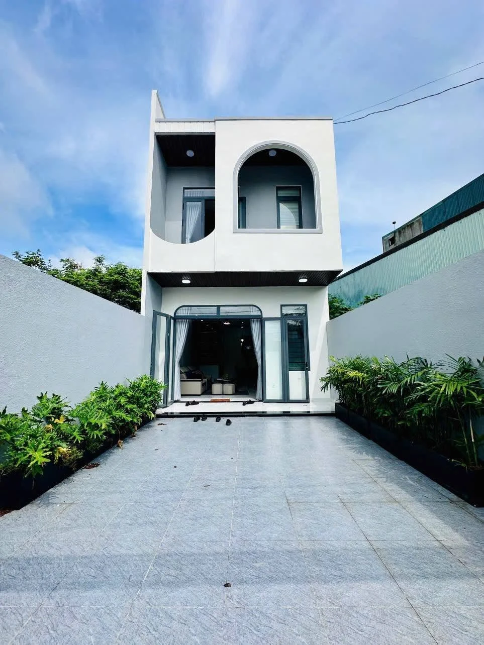 Bán nhà 180m² 3 PN full nội thất Buôn Ma Thuột - 3 tỷ 6 - Ảnh 1