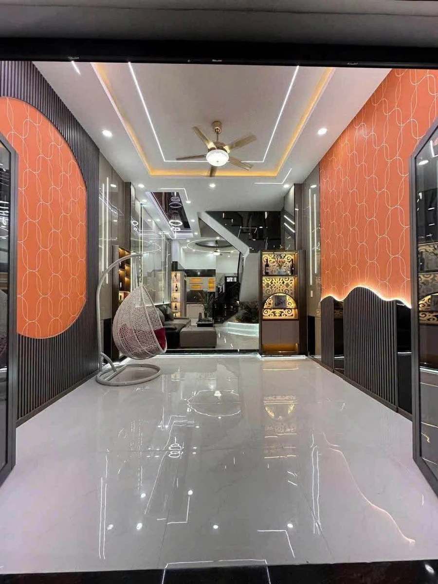 Bán nhà 4PN 60m² Phường Dĩ An, gần Vincom 550, 5 tỷ 4 - Ảnh thu nhỏ 3