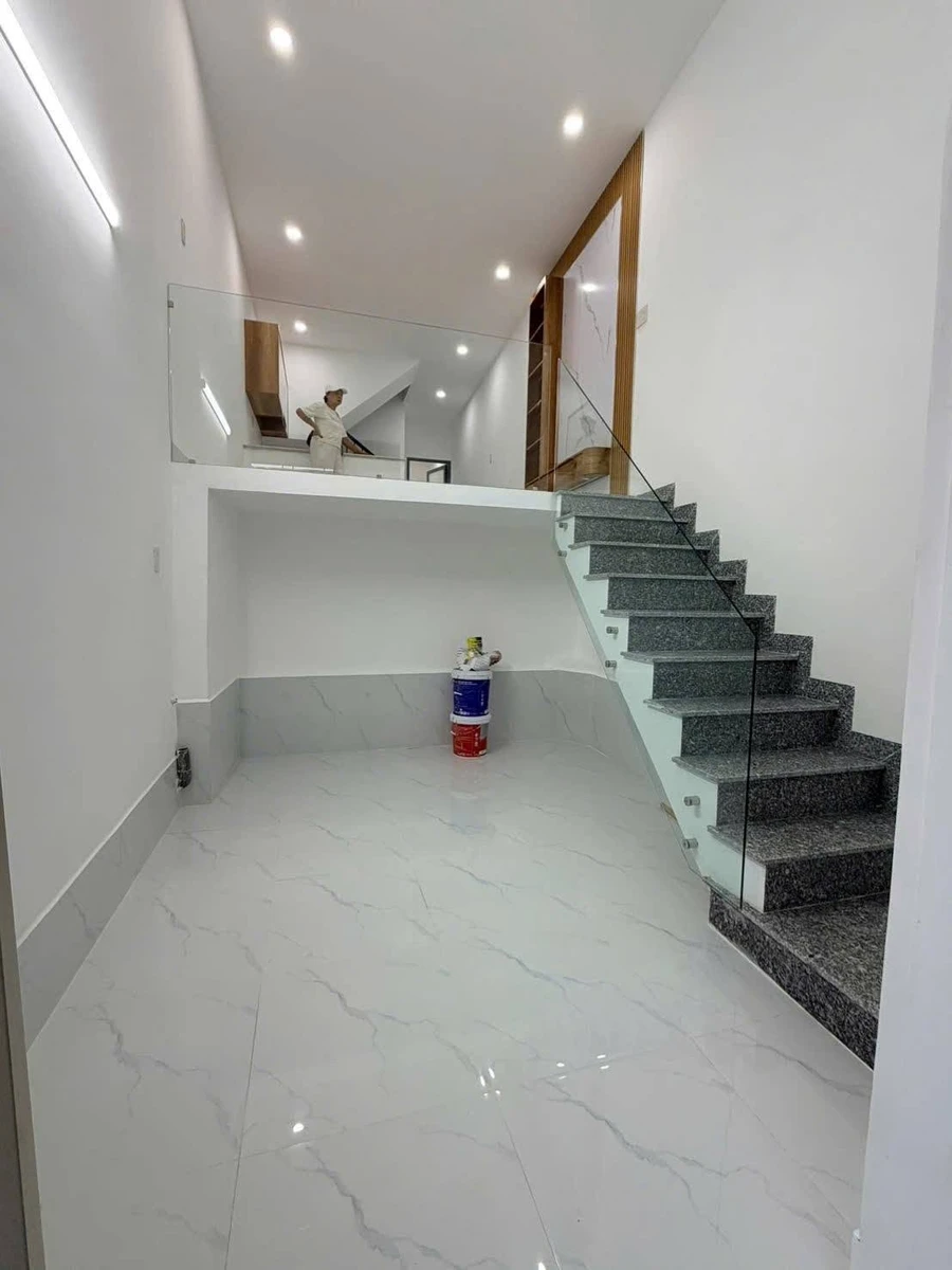 Bán nhà mới 2 tầng 47,9m2, 3 phòng ngủ, hẻm ô tô đường Trường Sơn, Nha Trang - Ảnh thu nhỏ 3