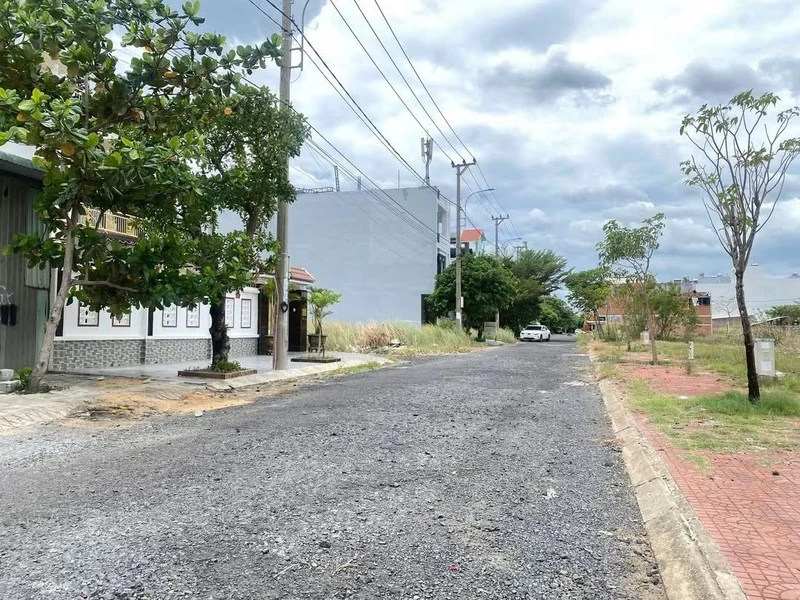Bán nhà 1 mê 132m2, 2 PN, sân vườn, Tuy Hoà, Nhà Bè - 2.5 tỷ ta12