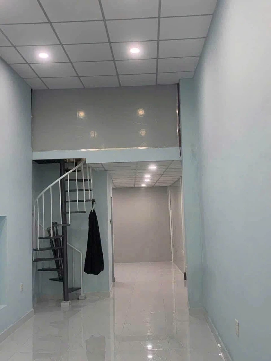 Bán nhà Đoàn Văn Bơ Quận 4, 51,3m², trệt lửng 2PN, giá 3,4 tỷ - Ảnh thu nhỏ 2