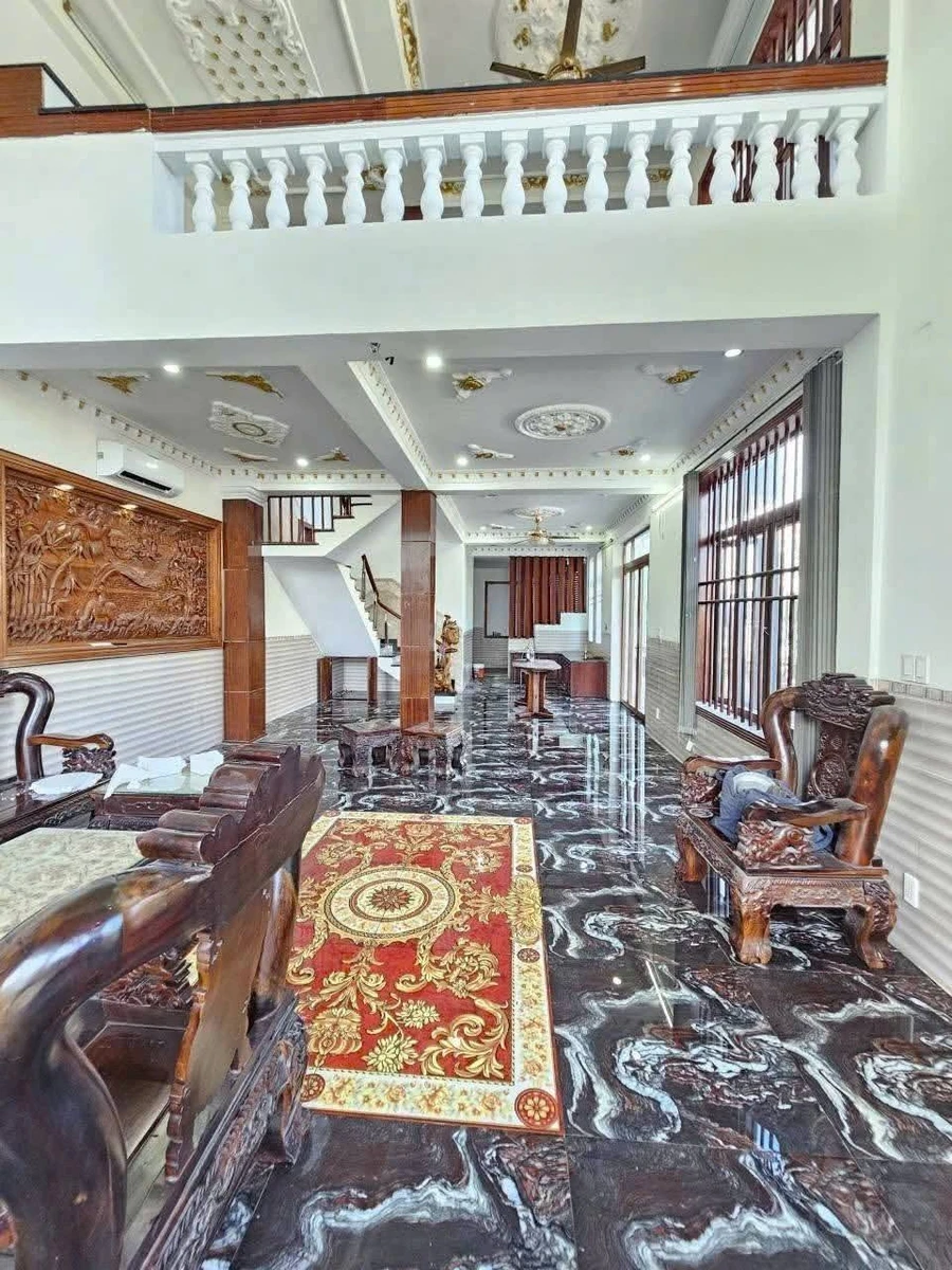 Bán nhà góc 2 mặt tiền đường Cây Da 230m2, Tân Đông Hiệp, Dĩ An, giá 10,5 tỷ - Ảnh thu nhỏ 3