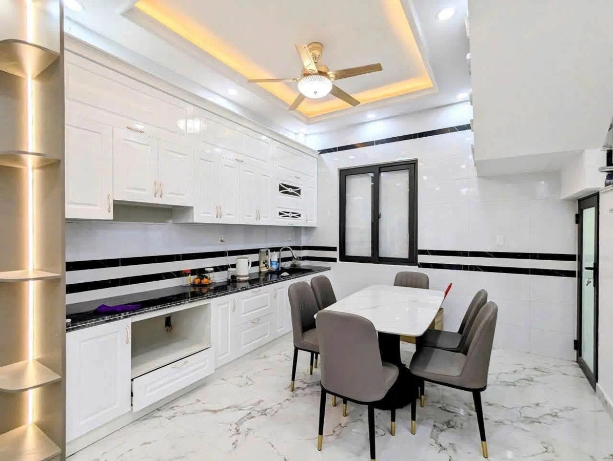 Nhà phố 3 tầng mặt tiền Hùng Vương 50m² 2,5 tỷ - Ảnh thu nhỏ 4