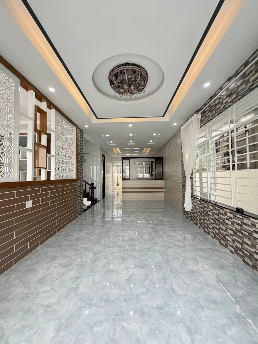 Biệt thự bán Phường Bà Rịa 198m² giá 5 tỷ 900 triệu - Ảnh thu nhỏ 3