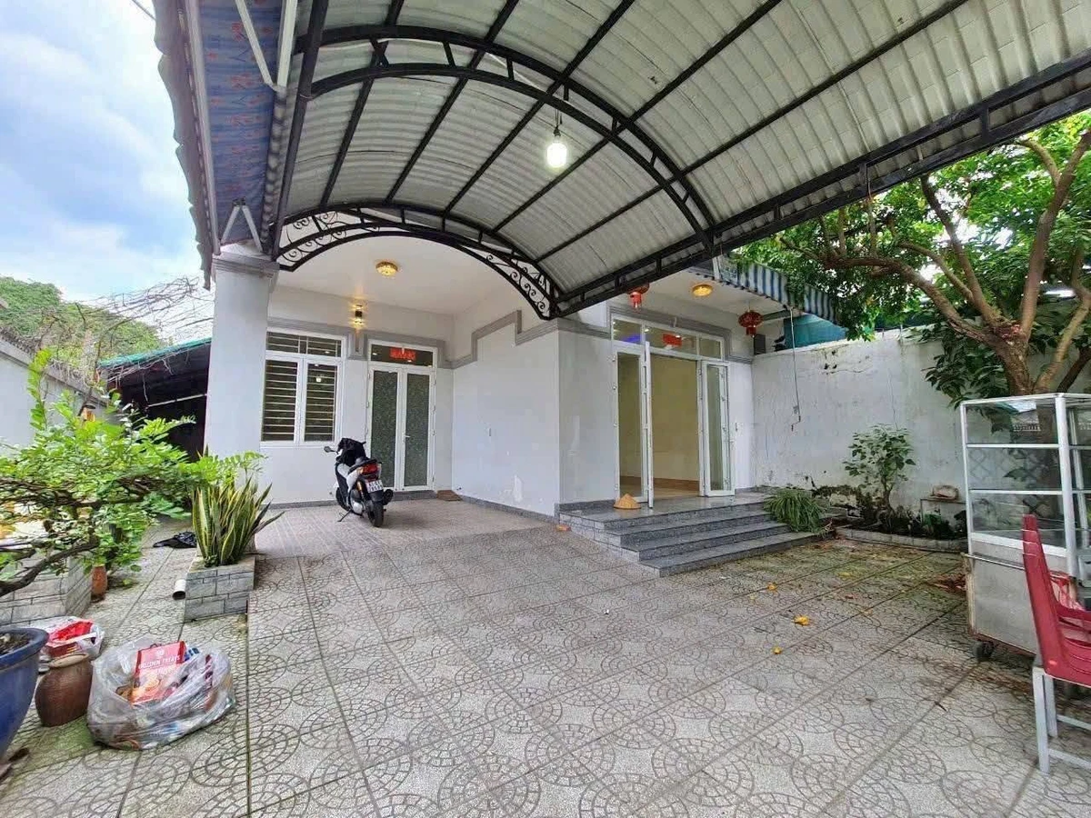 Bán biệt thự Lái Thiêu 186m2, sân rộng, 7 tỷ - Ảnh thu nhỏ 3