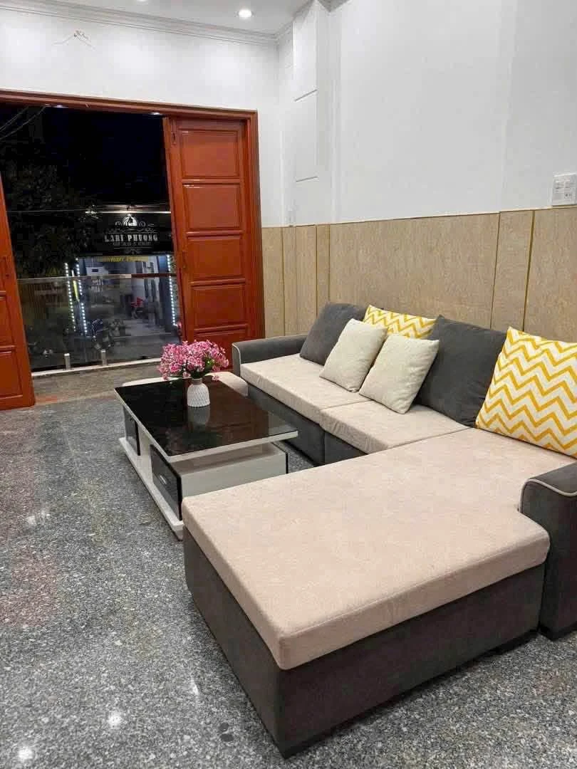 Bán nhà 3 tầng 71m² mặt tiền Tô Hiến Thành, Quy Nhơn - Ảnh thu nhỏ 2