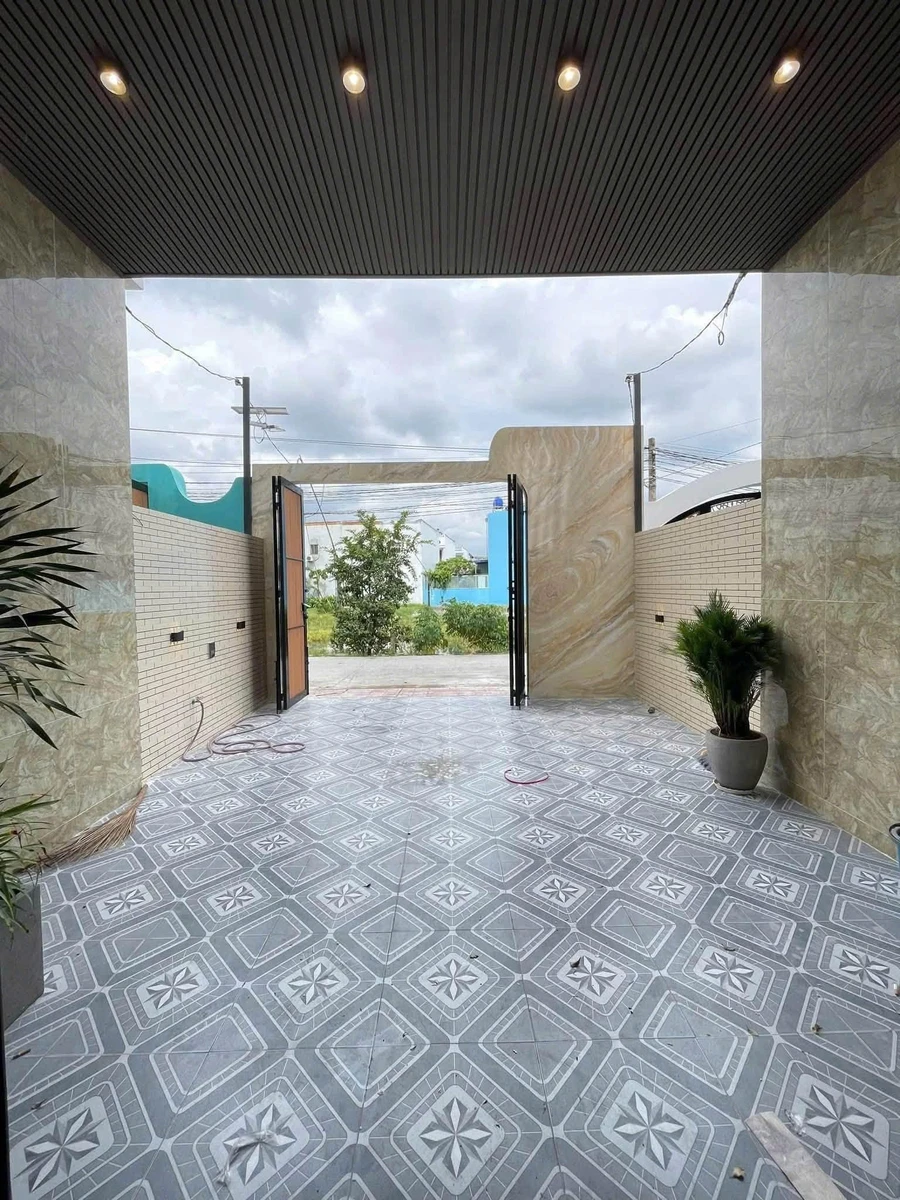 Bán nhà 1 lầu 3 PN, 95 m2 giá 2 tỷ Long An - Ảnh thu nhỏ 3