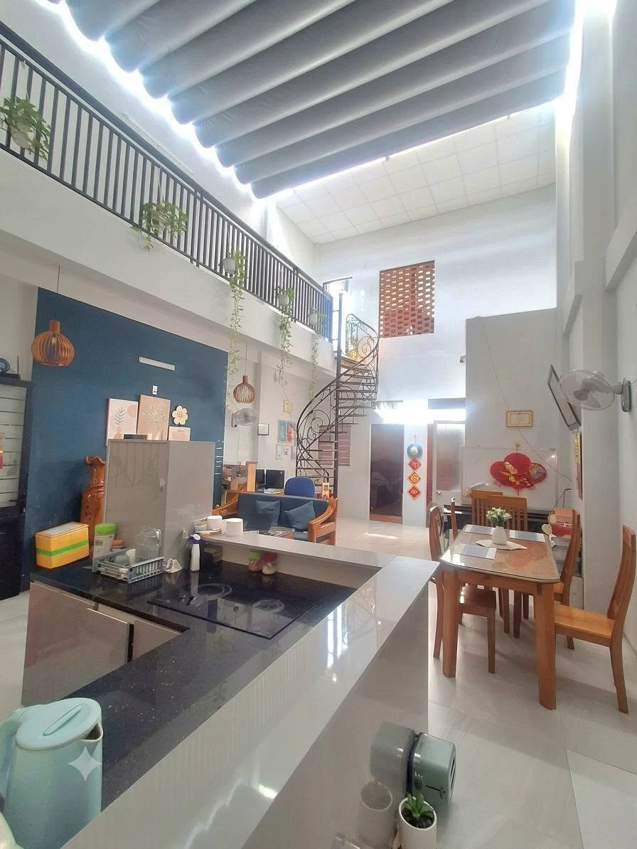 Bán nhà mặt tiền Thanh Niên, Quy Nhơn, 96m², 5PN, 9.1 tỷ - Ảnh thu nhỏ 3