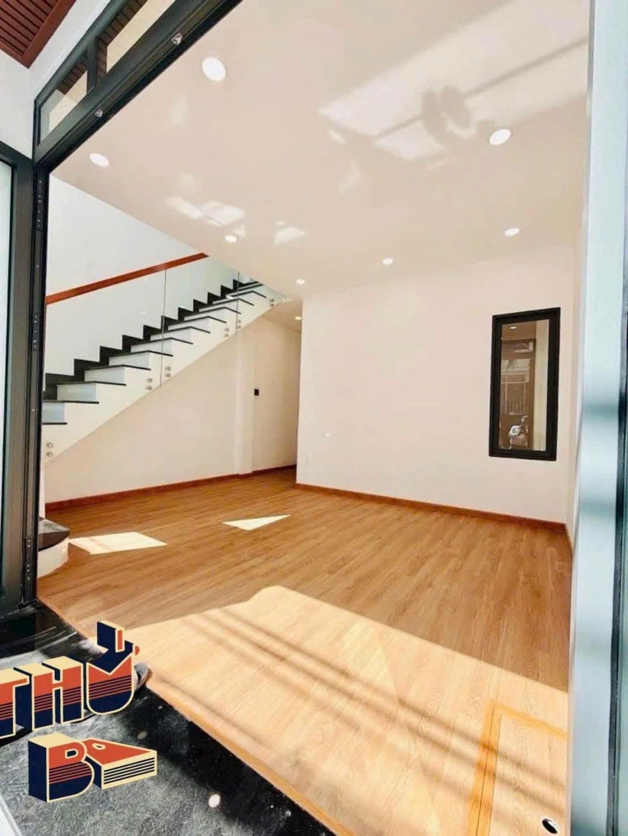 Bán nhà hẻm 1 trệt 1 lầu 66m² 3PN Đoàn Văn Bơ, Quận 4, giá 7,5 tỷ - Ảnh thu nhỏ 2