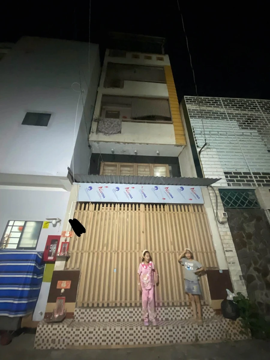 Bán nhà 4 tầng Lạc Long Quân Q11 giá 5 tỷ, 25m² - Ảnh thu nhỏ 2