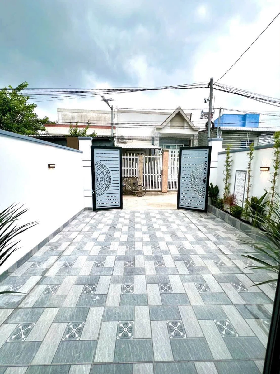 Bán nhà mới 105m2, 2 phòng, thổ cư Bình Tân - Ảnh thu nhỏ 2