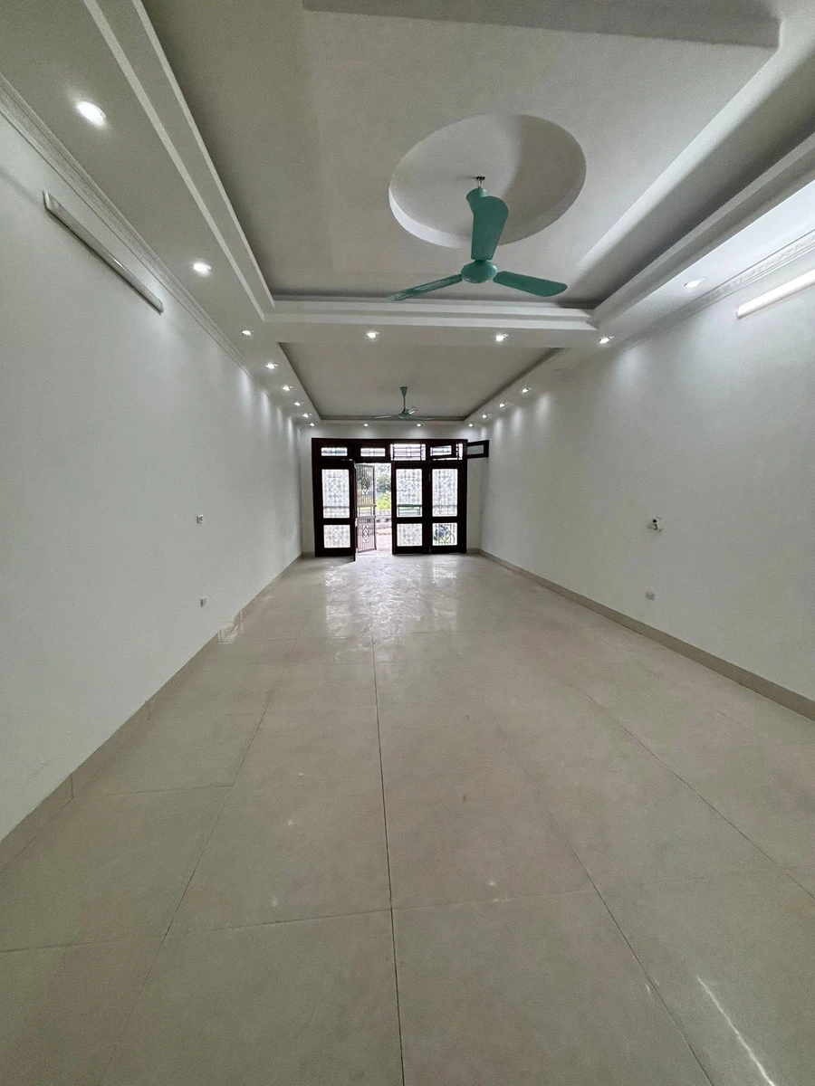 Bán nhà 2,5 tầng 95m² ngõ Lê Thái Tổ, Quận 1 - Ảnh thu nhỏ 2
