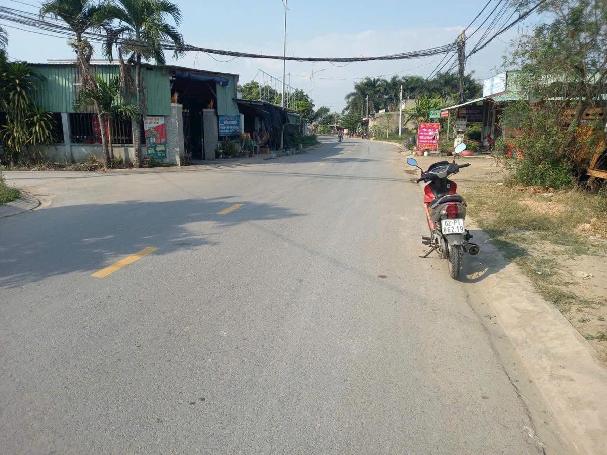 Bán đất mặt tiền Chợ Chiều Đức Hòa 190m2, giá 2 tỷ 750 triệu - Ảnh thu nhỏ 2