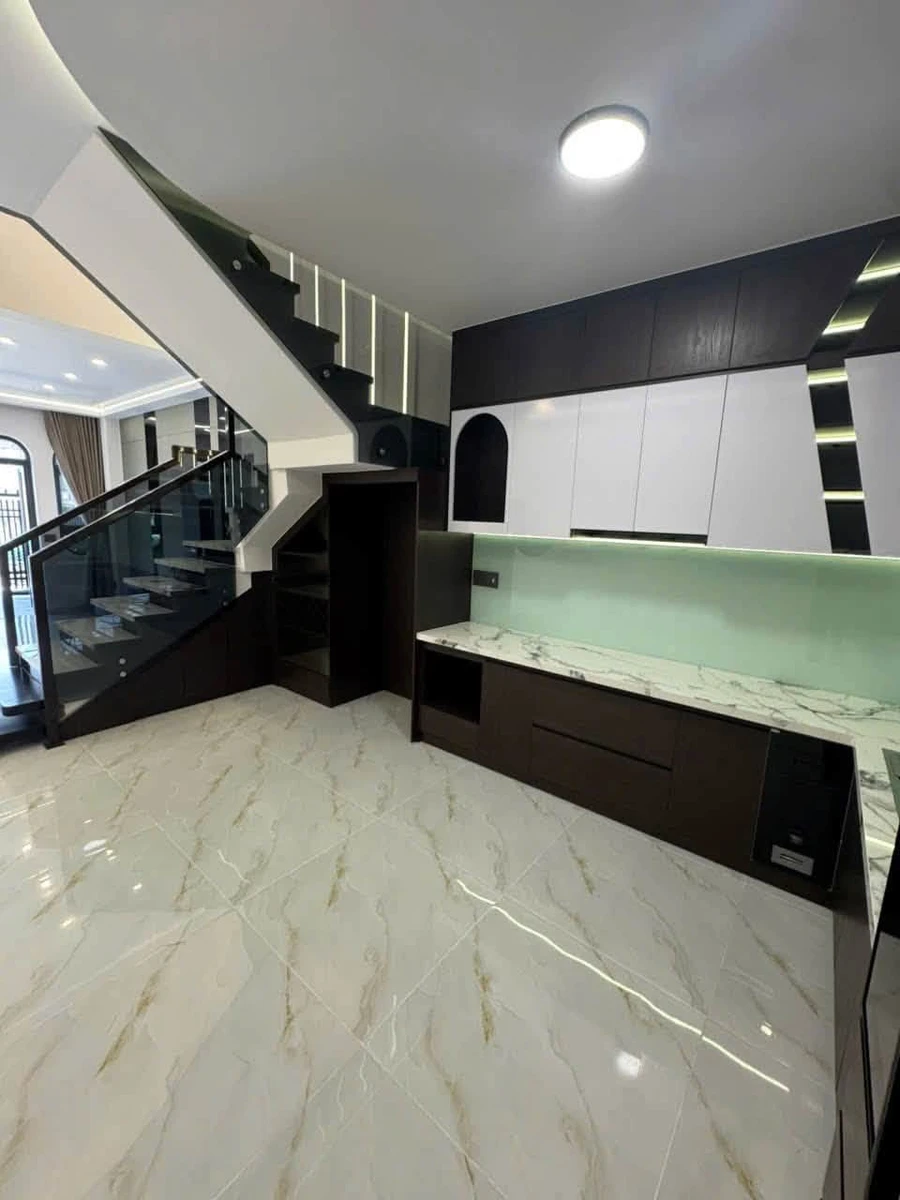 Bán nhà xây kiên cố Đà Lạt 150m2, 3PN, 2WC, 2 tỷ 750 triệu - Ảnh thu nhỏ 3