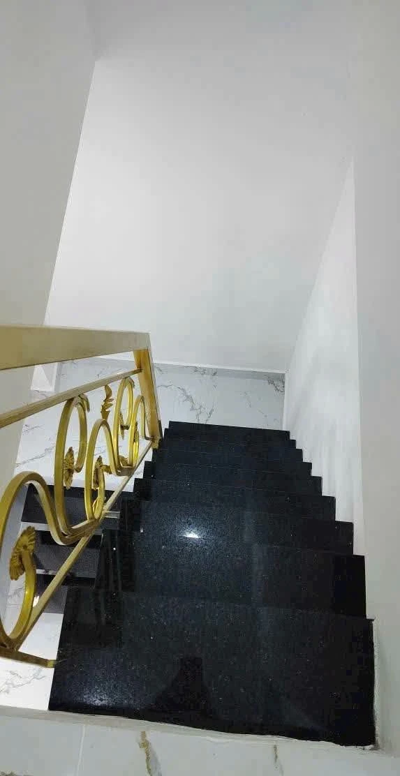 Bán nhà hẻm 114 Chiến Lược, 2,8x7m, 1 lầu 2PN 2WC, giá 1,4 tỷ, Bình Tân - Ảnh thu nhỏ 3