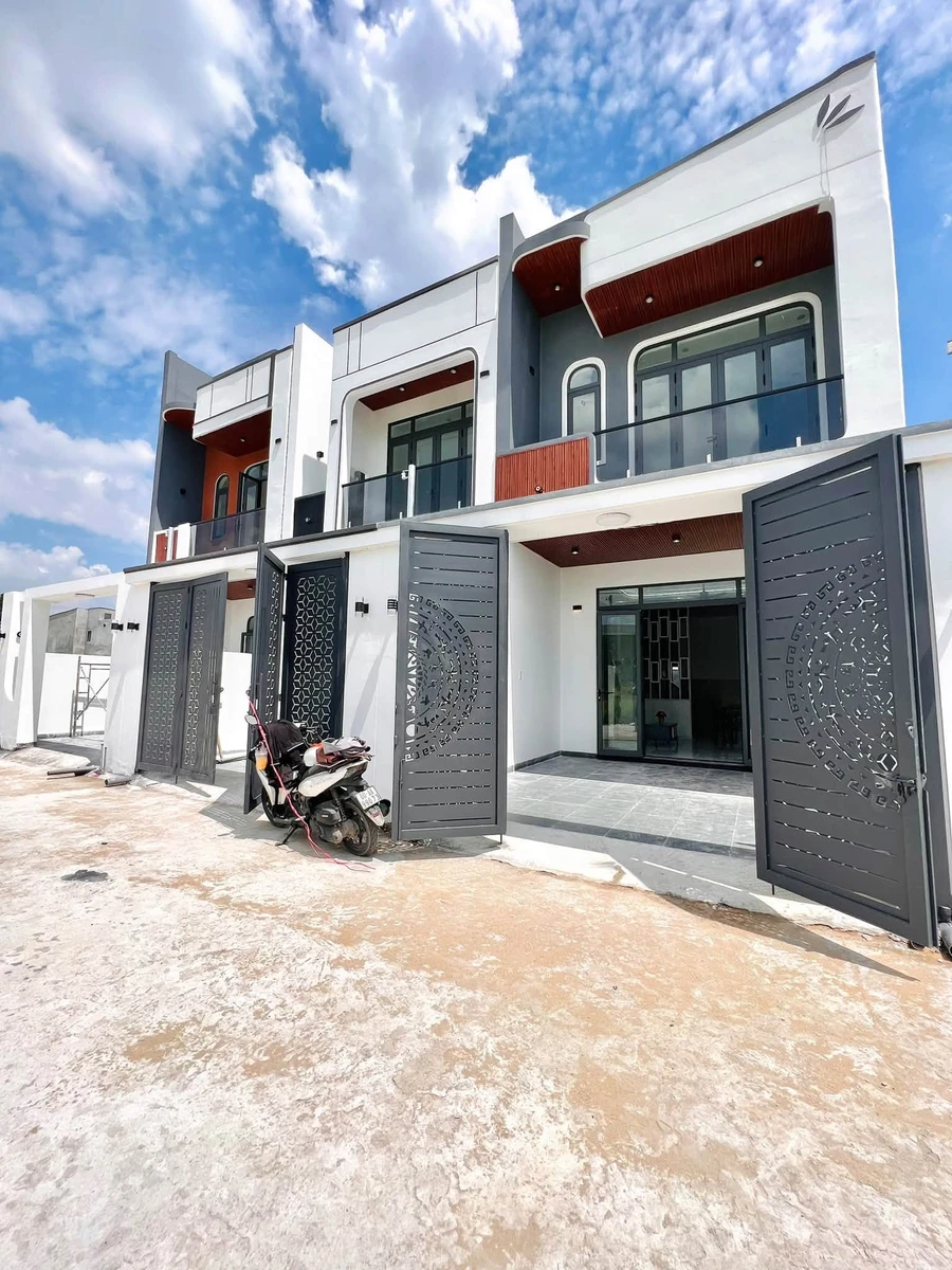 Bán nhà 3 phòng ngủ 95m² gần Bưu Long, Thủ Đức - 700tr - Ảnh thu nhỏ 2