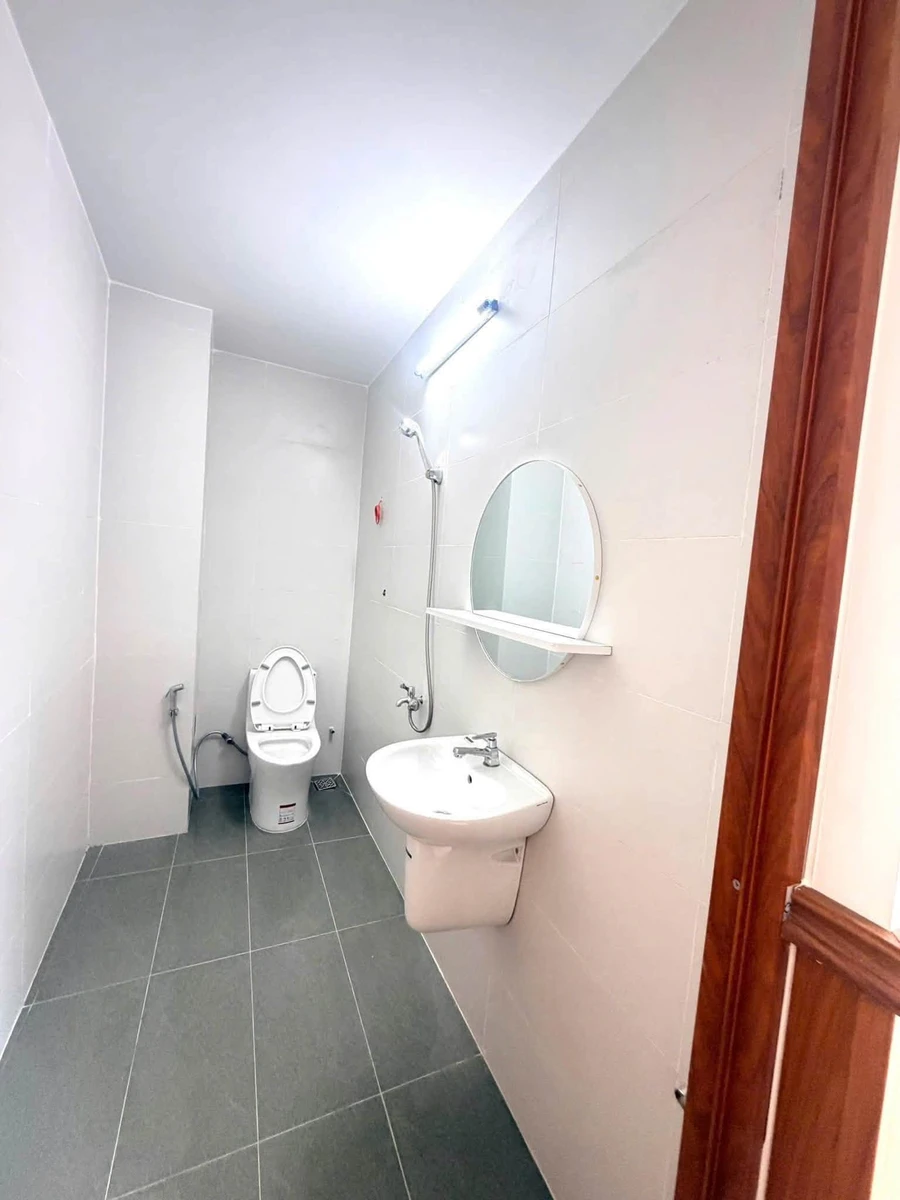 Bán nhà gác lỡ hẻm 71,5m² Trường Chính Quận 1 - Ảnh thu nhỏ 2