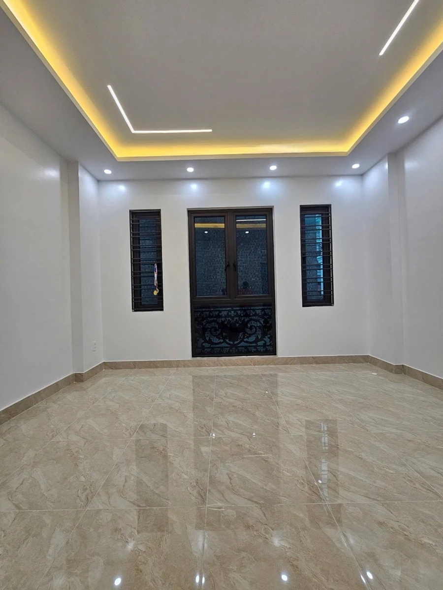 Bán nhà 4 tầng 50m² ngõ 168 Hồ Sen Quận 1 - Ảnh thu nhỏ 5