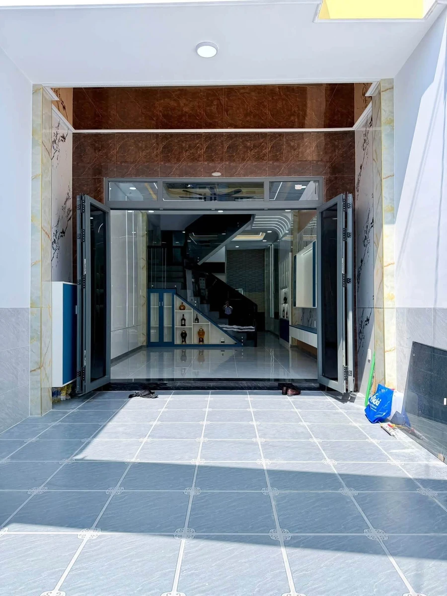 Bán nhà 4 phòng ngủ Dĩ An 70,6m² giá 5 tỷ 650 triệu - Ảnh thu nhỏ 3