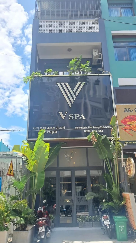 Bán nhà 4 tầng mặt tiền Mê Linh Nha Trang 252,5m² giá 25,5 tỷ