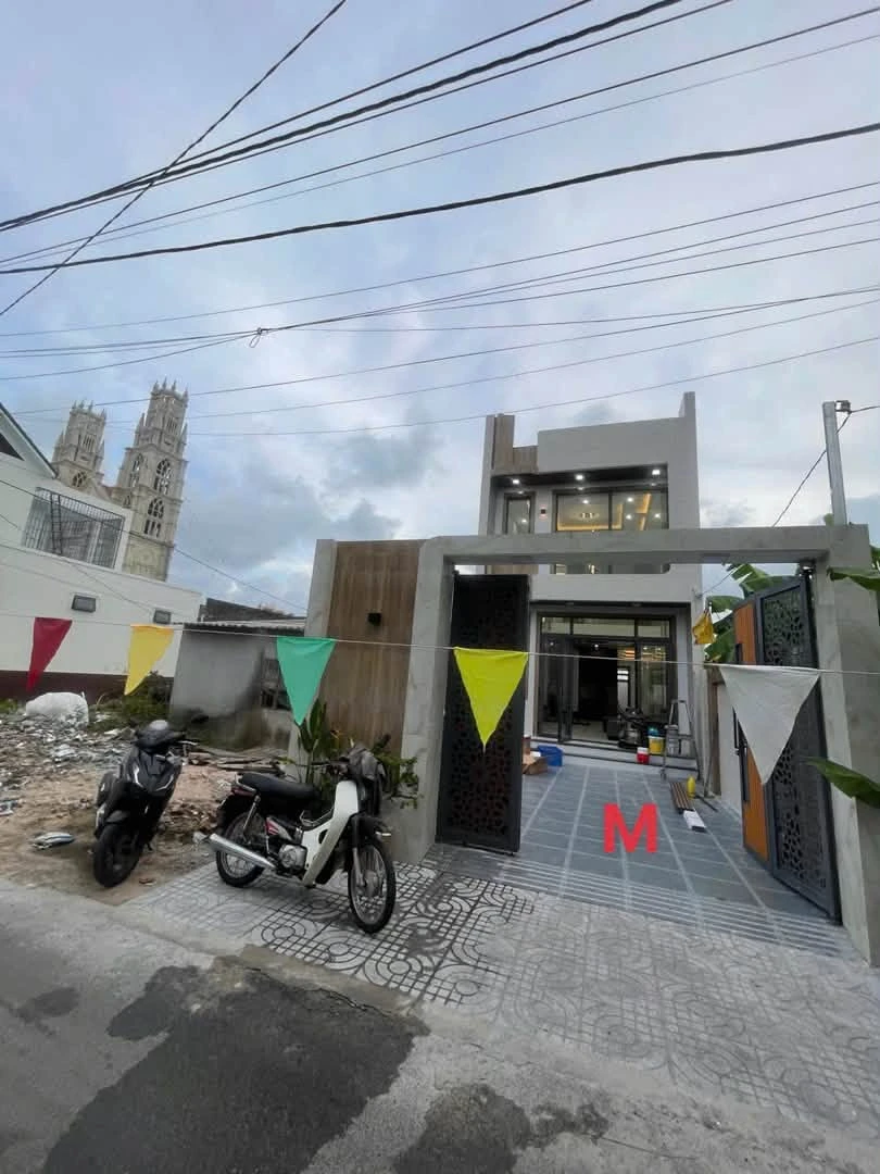 Bán nhà 1 trệt 1 lầu 3PN 100m² Long Hải - Ảnh thu nhỏ 2