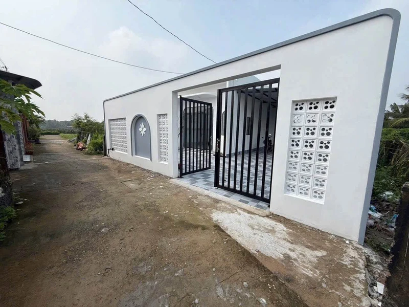 Bán nhà mới xây 10x22m thổ cư trung tâm Thị trấn Tầm Vu, Châu Thành, Long An giá 1,6 tỷ