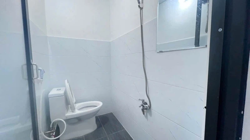 Bán đất Bờ Đông 200m² mặt tiền Lạc Long Quân 488cg